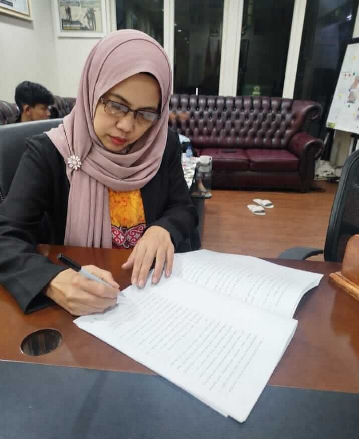 Kegiatan profesi advokat